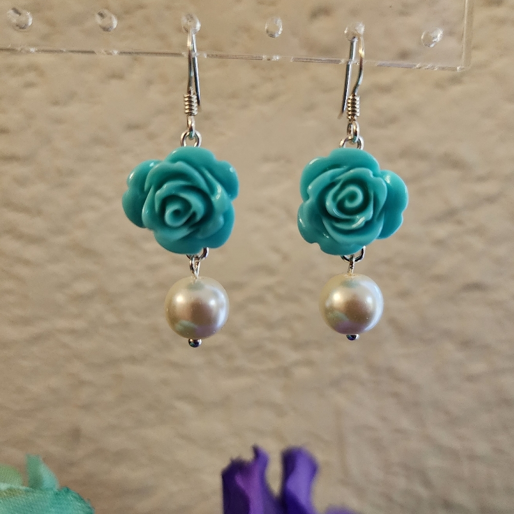 Turquoise Rose and Faux Pearl earrings.